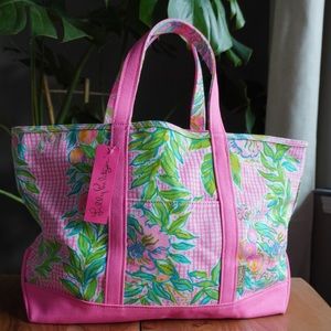 Lilly Pulitzer Mercato Tote in Don’t Stop Beleafing - NEW WITH TAGS